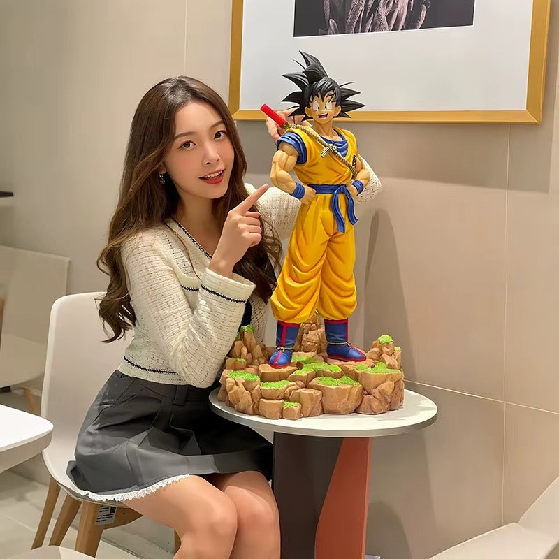 Figurine Dragon Ball Z Goku Géante en résine fait main 70 CM !